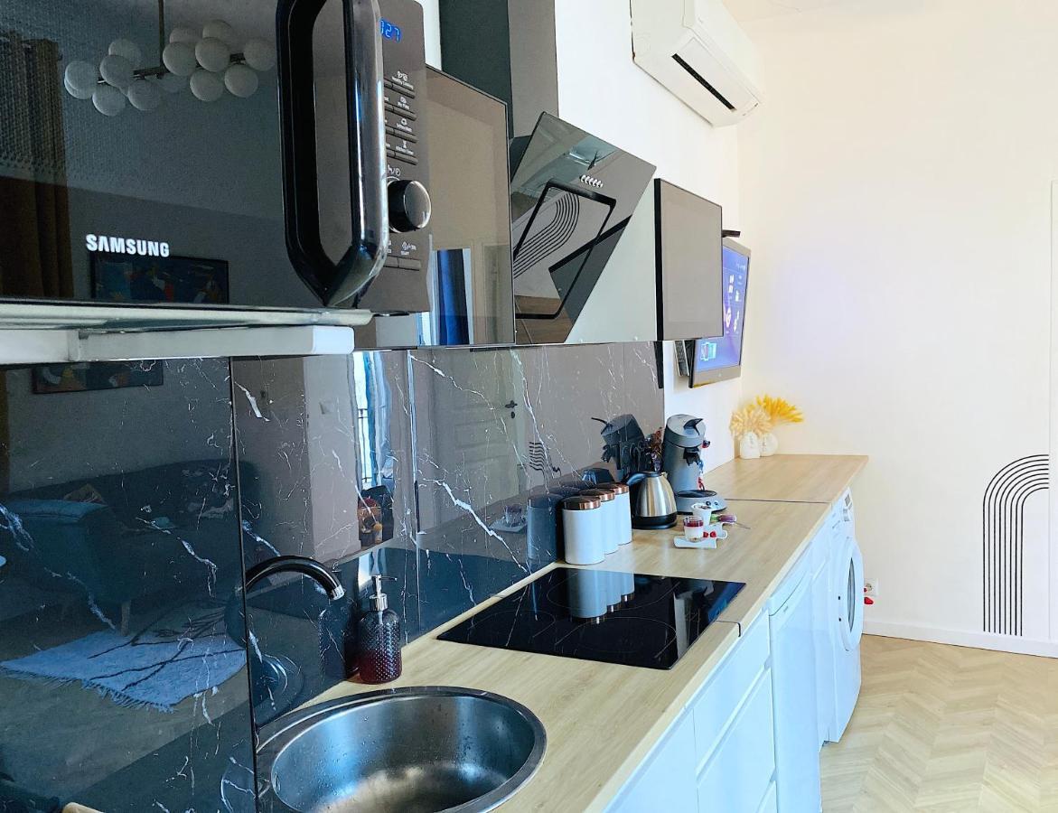 Sea - 2 Bedroom - Kitchen - Wifi - Tramway - Air Conditioner Ница Екстериор снимка